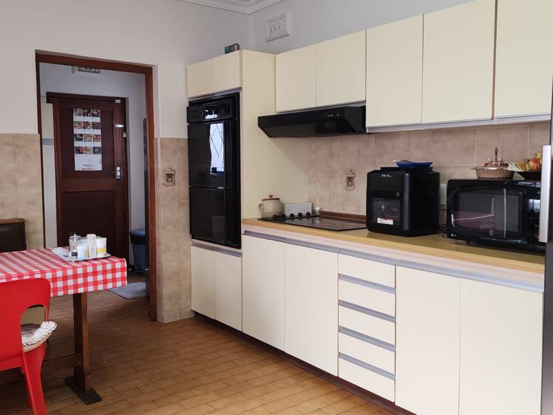 4 Bedroom Property for Sale in Gleemoor Western Cape